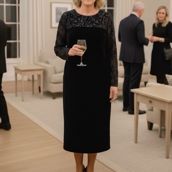 Diane Von Furstenberg DVF Vintage Black Velvet Burnout Maxi Dress Size L - Picture 1 of 9